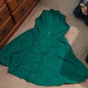 Vintage green dress 👗